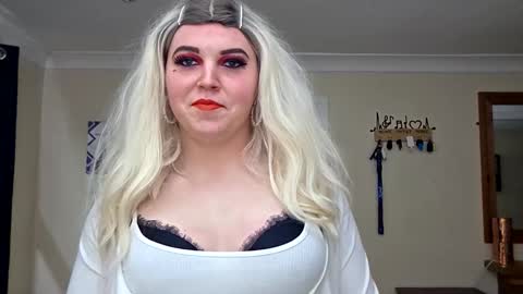 gemmaquinzel online show from November 24, 2:41 pm