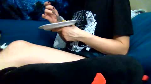 SrirachaSwitchblade  online show from November 21, 11:50 pm