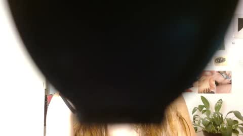 Alaska online show from December 1, 2:03 am