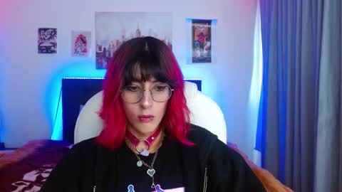 goth_minerva online show from November 30, 1:24 pm