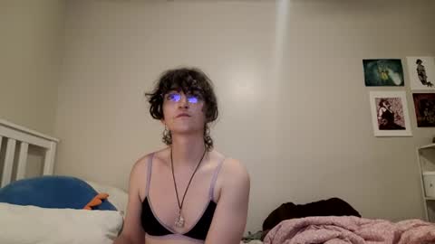 Hanna Banana5 online show from August 1, 2:34 am