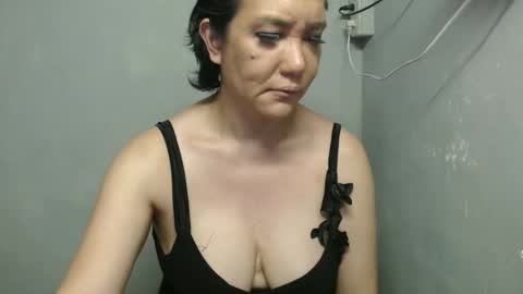 hazelannenatividad3 online show from April 9, 6:19 am