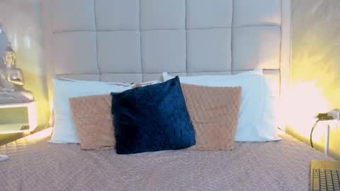 Keira Hecate online show from September 30, 9:15 pm