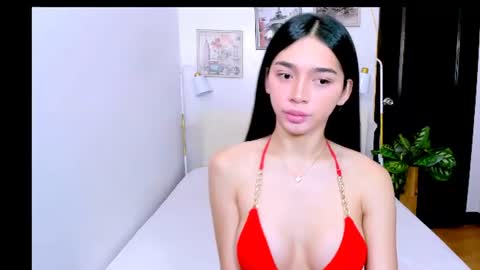 Hoely online show from June 25, 3:16 pm