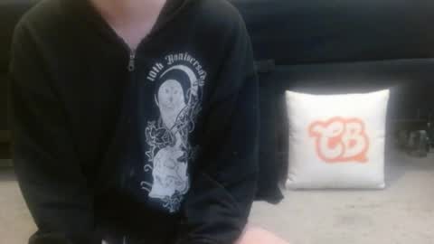 Holly Hawkes online show from April 16, 12:33 am