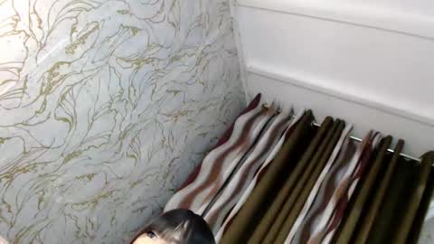 honey_swellens online show from March 21, 7:18 pm