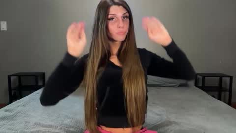 HoneyVelourTS online show from April 15, 9:04 pm