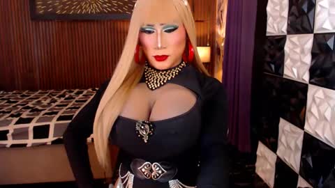 horsecockjessica online show from April 19, 6:10 pm