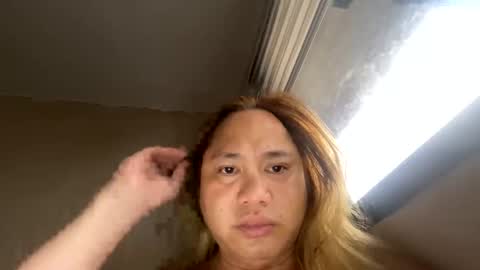 YOUR MAJESTY LUCY PEARL online show from January 6, 6:39 am