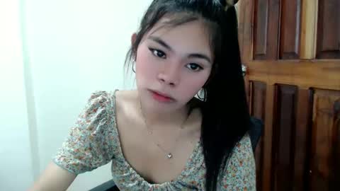 Yanna online show from May 4, 2:27 am