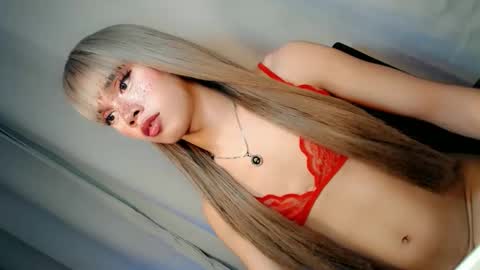 hotchescacummer online show from January 11, 6:36 pm