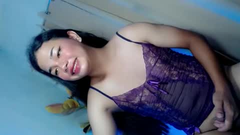 hotsiren101 online show from May 26, 3:03 am