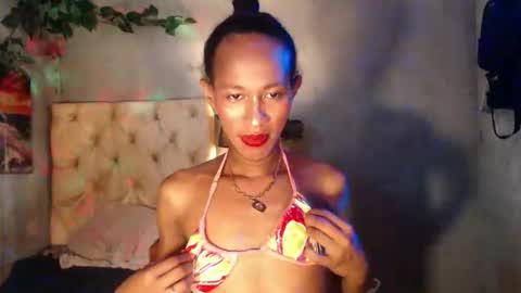 hugecock_caramel online show from April 16, 7:42 am