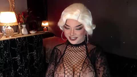 Christine online show from September 19, 8:20 am