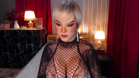 Christine online show from September 30, 4:18 pm