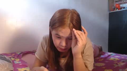 im_rhian19 online show from March 15, 4:04 am