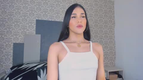 Isa  online show from September 18, 12:32 pm