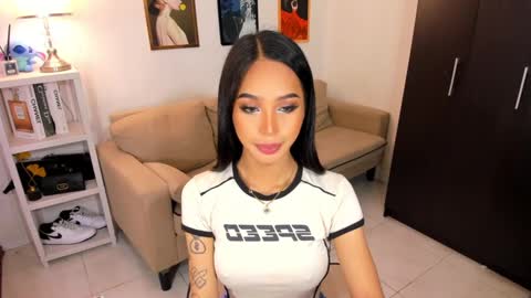 kirstenelsie online show from February 18, 12:37 am