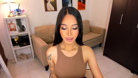 kirstenelsie online show from March 12, 12:53 am