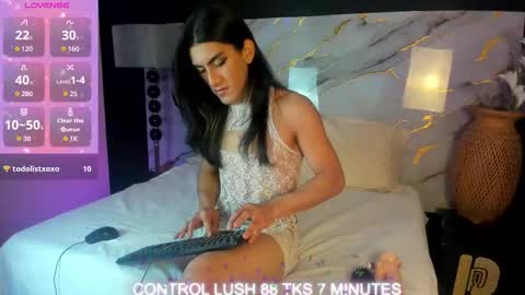 jacky_wolf1 online show from January 5, 5:27 pm