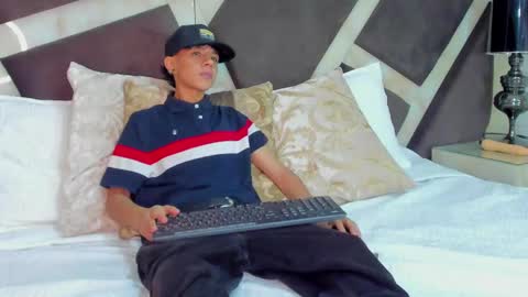 jamess_ford online show from January 17, 6:25 pm