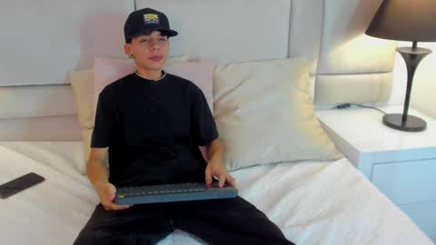 jamess_ford online show from January 28, 3:25 am