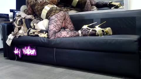 Snapshot of jaywabon chatting on February 24, 1:53 pm JayWabon3 online show from February 24, 1:53 pm