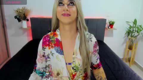  ashley   online show from November 4, 6:18 pm