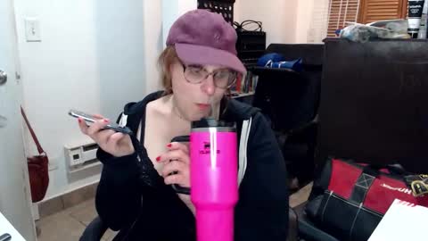 theChloeStar online show from November 26, 4:04 am