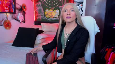 Jess online show from October 23, 4:44 pm