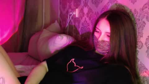 Emma online show from February 17, 9:33 pm