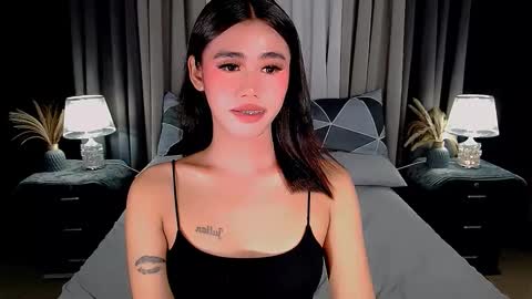 julie online show from September 15, 7:02 am