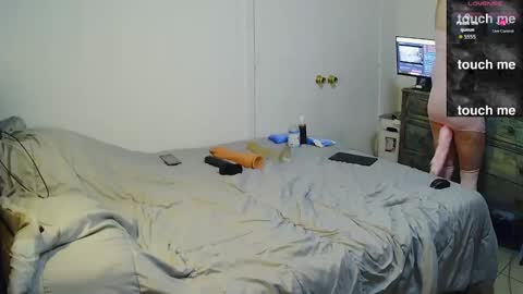 sissyjolicia online show from February 9, 3:13 am