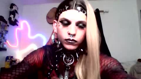 joselyncrystal250 online show from March 26, 6:17 am