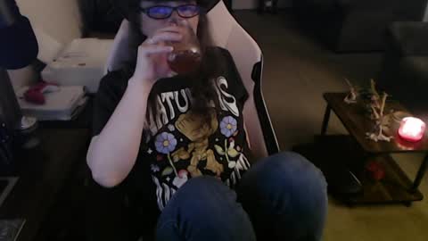 Camprincess331 online show from May 16, 1:47 am