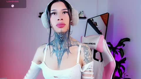 Kali Ka Please help me with your thumbs up its important   dont forget my birthday on October 26 online show from March 20, 10:00 pm