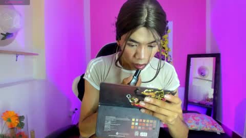 Katy online show from April 3, 3:38 am