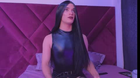 Cattleya stone online show from October 1, 7:53 am