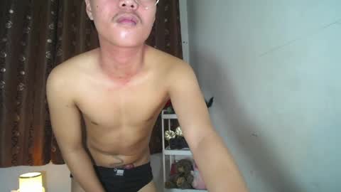 ken8804 online show from March 27, 9:54 am