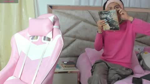 Snapshot of kendal_hot1 chatting on October 30, 12:15 pm Aleja3 online show from October 30, 12:15 pm