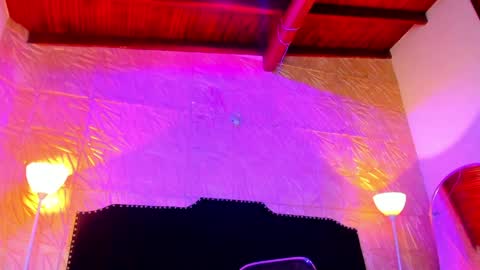 kimberly gonzalez online show from March 29, 4:24 am