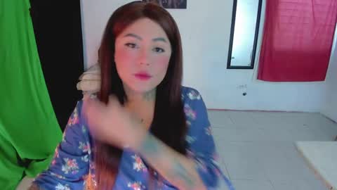 Kimberly Polizzi     online show from December 14, 1:38 pm