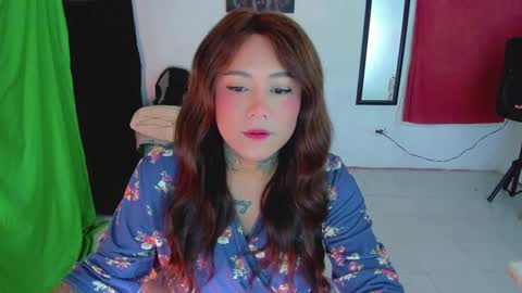 Kimberly Polizzi     online show from December 17, 12:34 am