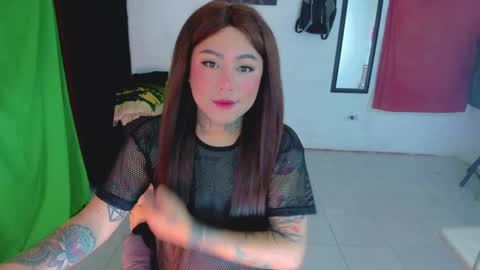 Kimberly Polizzi     online show from December 30, 11:49 pm