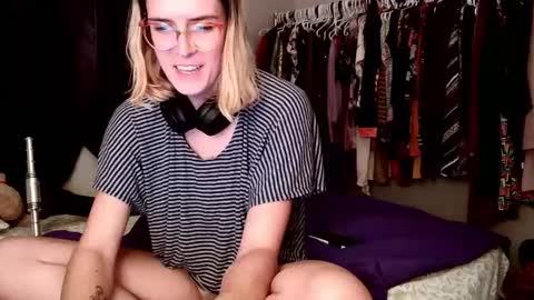 knottybadgirl online show from October 30, 2:54 am