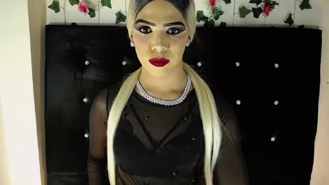 kristal_queen01 online show from April 12, 6:17 am