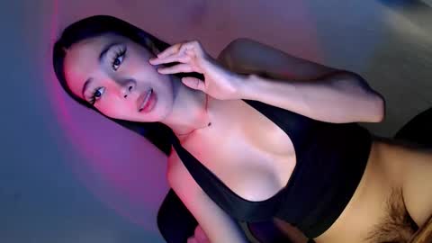 Ella online show from December 18, 2:00 pm