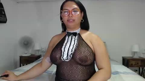 FLOR SALVAJE online show from January 19, 3:37 am