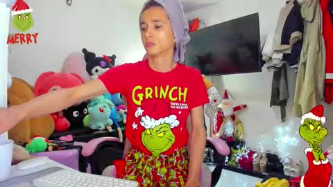 SF online show from December 18, 3:39 pm