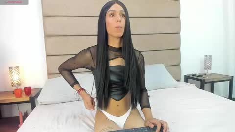 Laurent online show from May 30, 8:51 pm